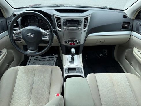 Used 2013 Subaru Outback 2.5i Premium w/ All-Weather Pkg AWD/4WD image 14