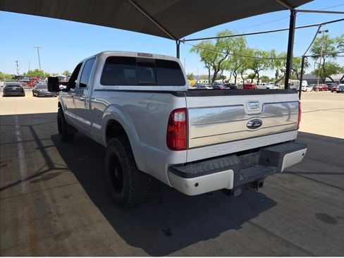 Used 2016 Ford F250 Platinum AWD/4WD image 2