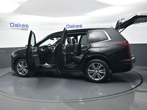 Used 2023 Cadillac XT6 Premium Luxury image 59