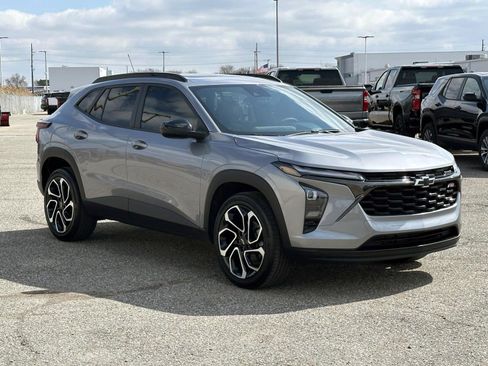 Certified 2024 Chevrolet Trax RS w/ Sunroof Package image 6