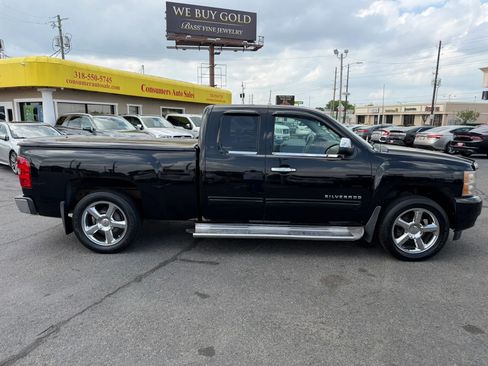 Used 2011 Chevrolet Silverado 1500 LT w/ All-Star Edition AWD/4WD image 2