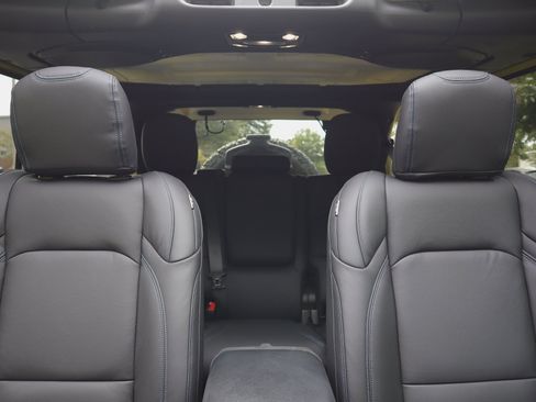 Used 2022 Jeep Wrangler Unlimited Rubicon 4xe w/ Cold Weather Group image 32