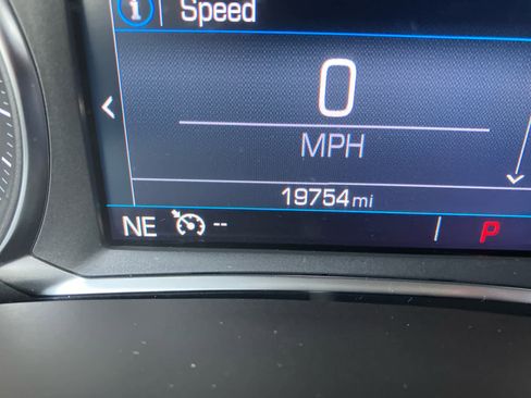 Certified 2023 GMC Terrain SLE w/ Driver Convenience Package image 17