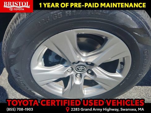 Certified 2022 Toyota RAV4 XLE AWD/4WD image 10
