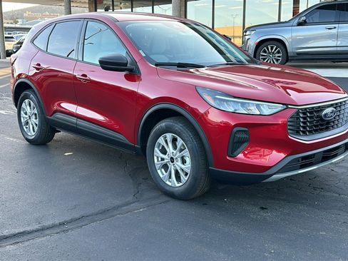 New 2026 Ford Escape Active AWD/4WD image 1