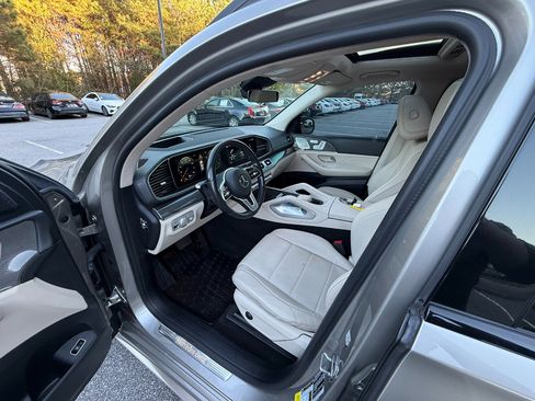 Used 2022 Mercedes-Benz GLE 350 w/ AMG Line Exterior image 8