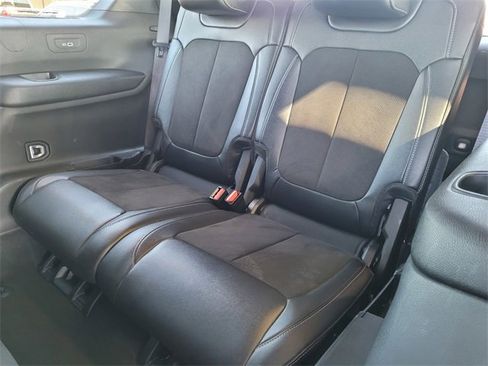 Certified 2024 Jeep Grand Cherokee L Laredo image 18