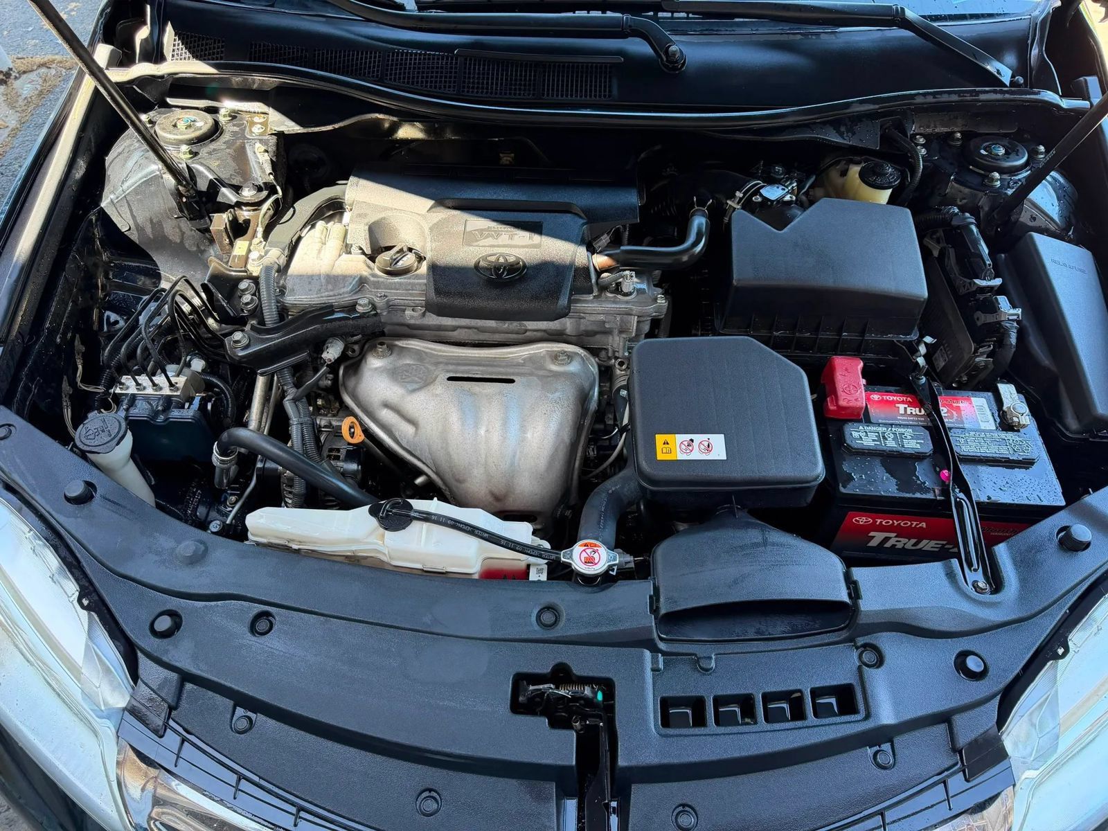 Used 2017 Toyota Camry LE FWD image 17