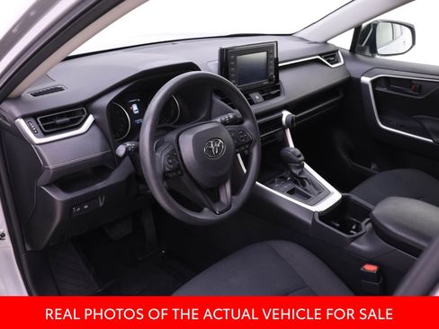 Certified 2022 Toyota RAV4 LE image 3
