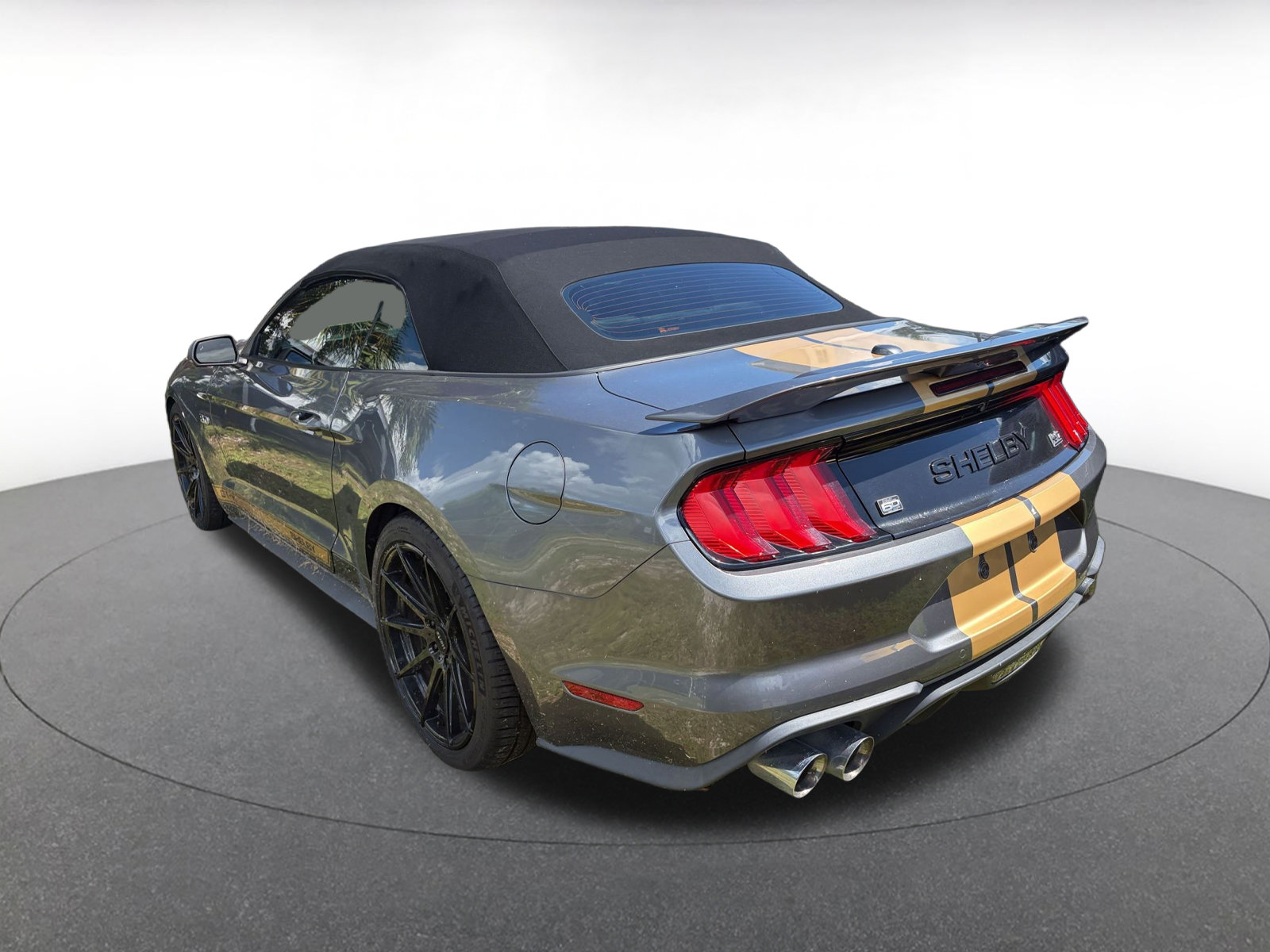 Used 2022 Ford Mustang GT Premium w/ GT Performance Package RWD image 6