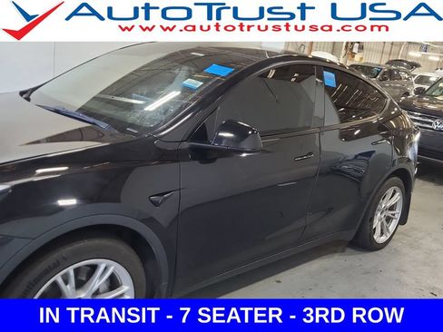 Used 2023 Tesla Model Y Long Range AWD/4WD image 1