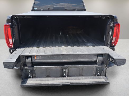 Used 2023 GMC Sierra 2500 Denali w/ Denali Ultimate Package AWD/4WD image 13