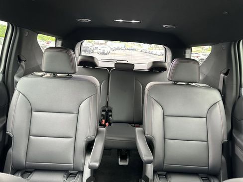New 2026 Chevrolet Traverse Z71 w/ Enhanced Driving Package AWD/4WD image 13