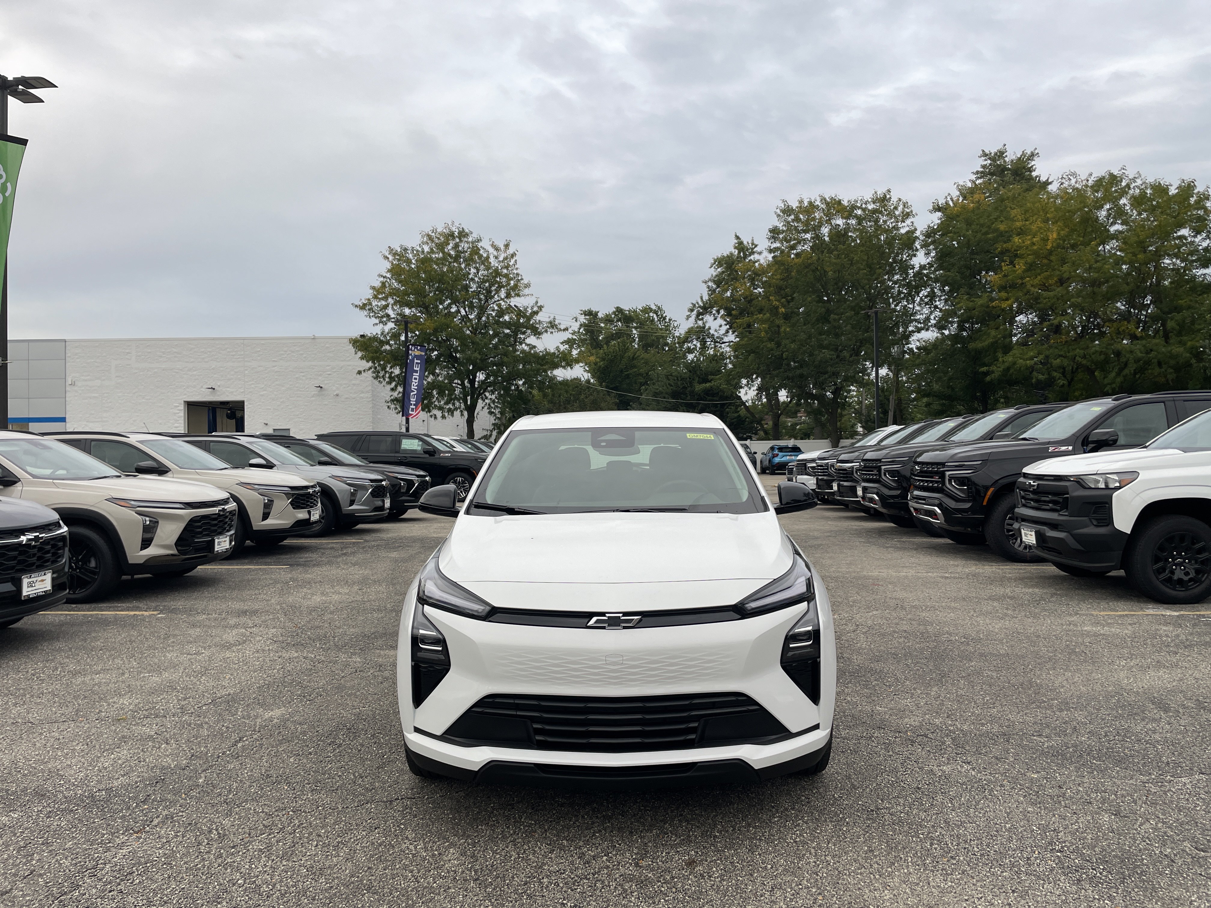 New 2027 Chevrolet Bolt LT w/ Comfort Package FWD image 2