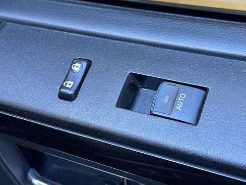 Used 2022 Toyota 4Runner TRD Off-Road Premium image 22