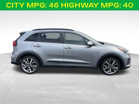 Used 2022 Kia Niro Touring Special Edition FWD image 4