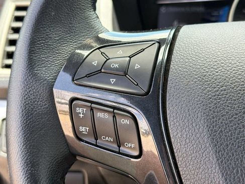 Used 2019 Ford Explorer XLT w/ Equipment Group 202A FWD image 25