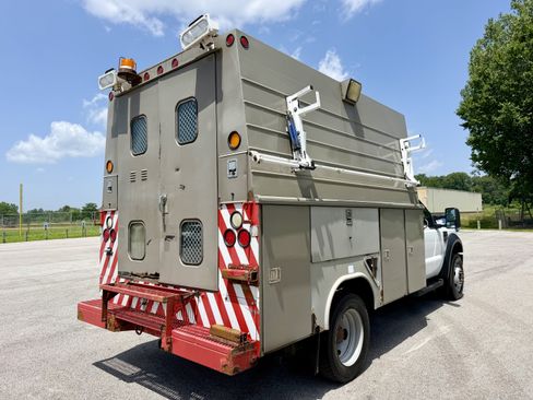 Used 2008 Ford F450 2WD Regular Cab Super Duty image 3