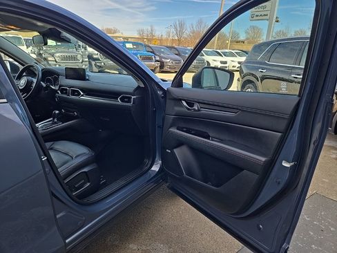 Used 2025 MAZDA CX-5 Carbon Edition image 72