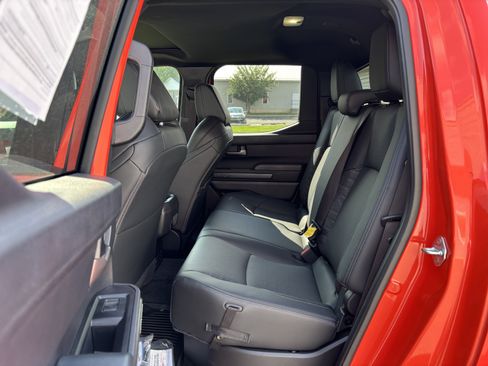 Used 2024 Toyota Tacoma TRD Sport w/ TRD Sport Premium Package AWD/4WD image 13