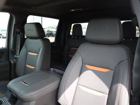 New 2026 GMC Sierra 3500 AT4 w/ AT4 Premium Plus Package AWD/4WD image 17
