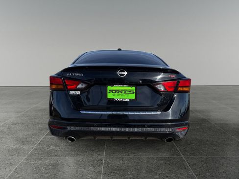 Used 2023 Nissan Altima 2.5 SR w/ SR Premium Package image 5