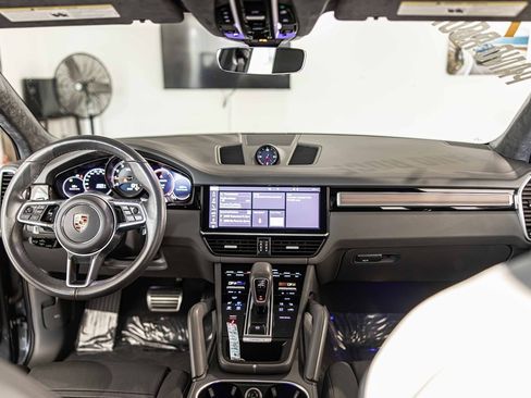Used 2021 Porsche Cayenne GTS image 38