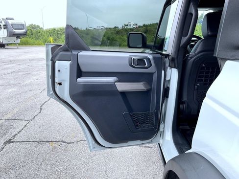 Used 2022 Ford Bronco Black Diamond AWD/4WD image 20
