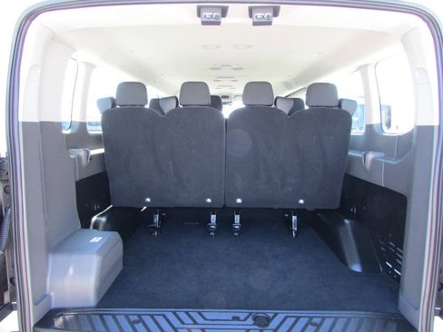 Used 2023 Ford Transit 350 XLT RWD image 31