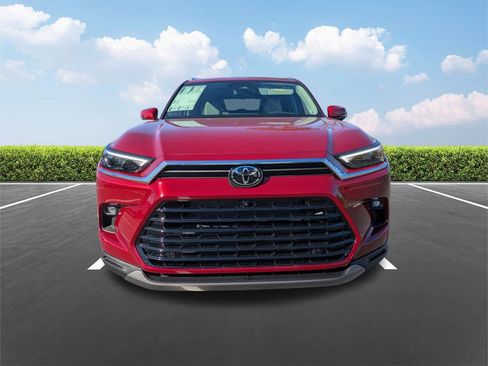 New 2026 Toyota Grand Highlander Platinum image 9