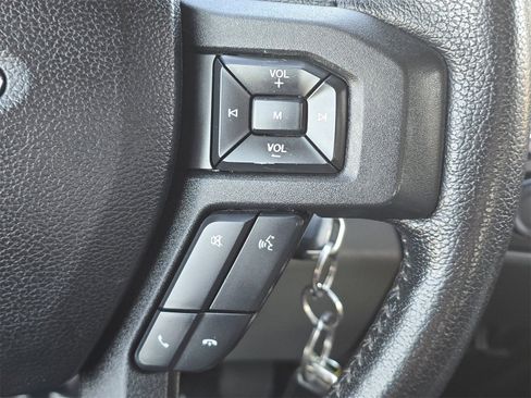 Used 2015 Ford F150 XLT w/ Equipment Group 302A Luxury image 18