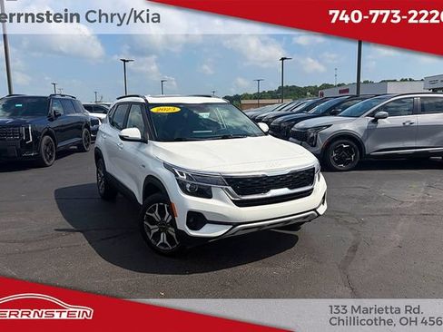 Used 2023 Kia Seltos EX AWD/4WD image 1