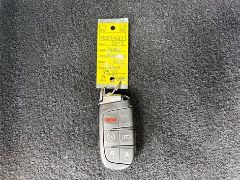 Used 2023 Dodge Durango GT image 40