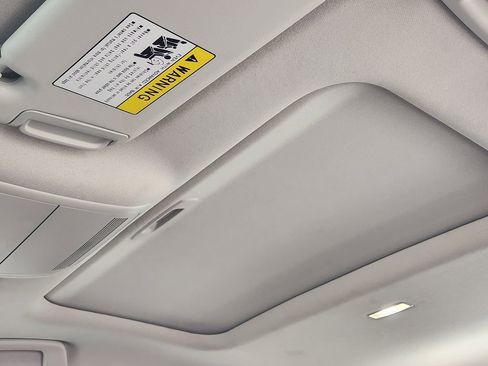 Used 2024 MAZDA MAZDA3 s image 18