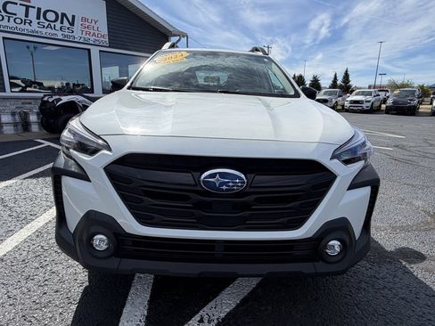 Used 2024 Subaru Outback Onyx Edition AWD/4WD image 8