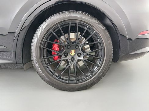 Certified 2023 Porsche Cayenne GTS image 12