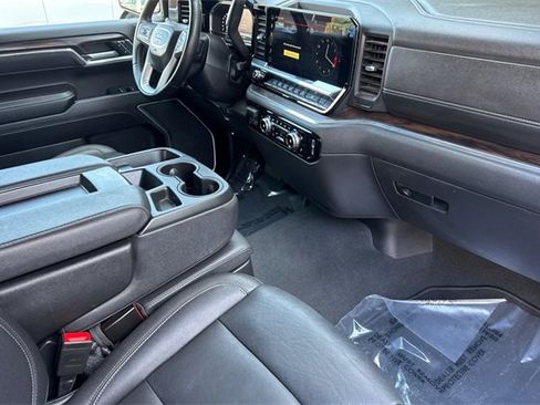 Used 2025 GMC Sierra 1500 SLT image 19