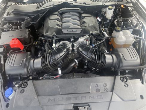 Used 2025 Ford Mustang GT Premium RWD image 29