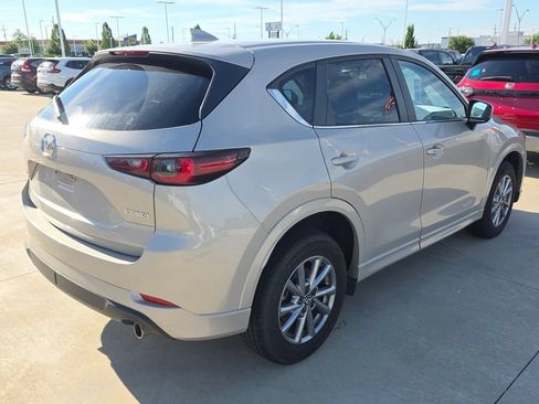 Used 2024 MAZDA CX-5 AWD 2.5 S w/ Select Package image 5