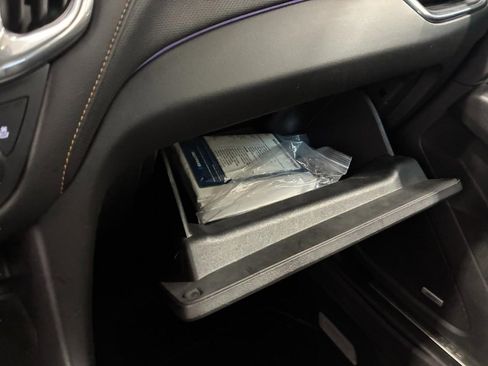 Used 2019 Chevrolet Equinox Premier image 16