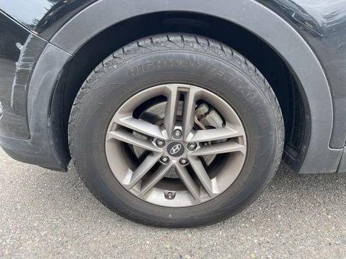 Used 2017 Hyundai Santa Fe Sport image 12