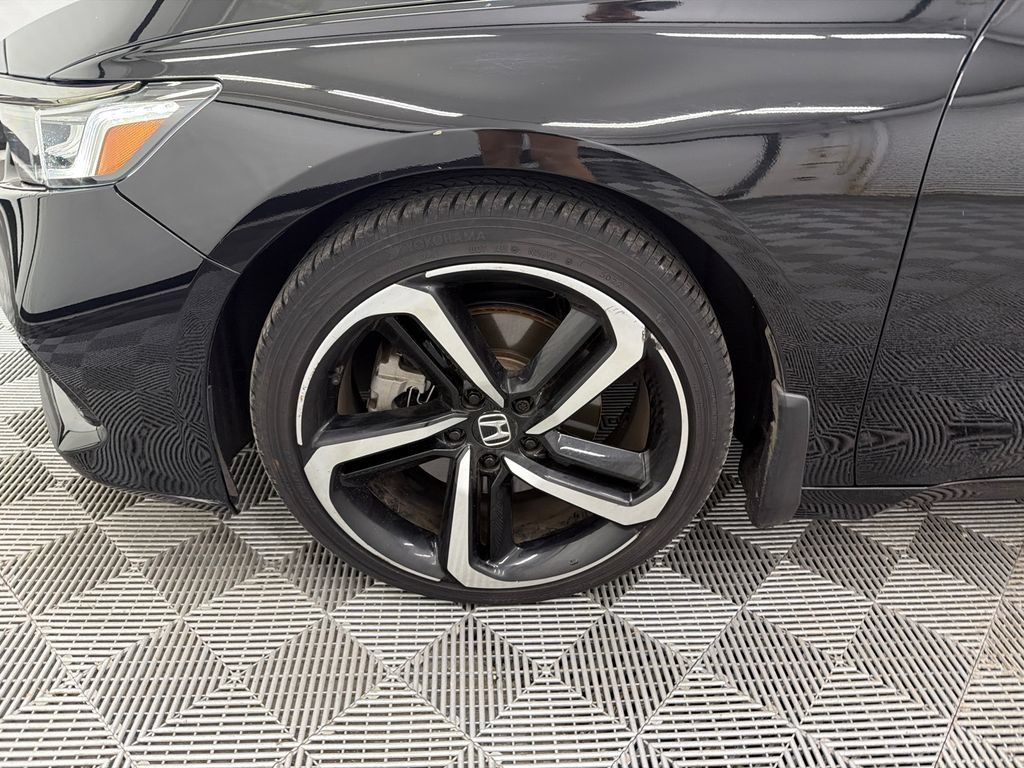 Used 2021 Honda Accord Sport image 12