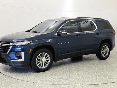 Used 2023 Chevrolet Traverse LT FWD image 5