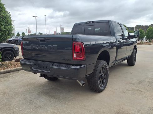 New 2026 RAM 2500 Laramie AWD/4WD image 4