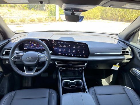 New 2026 Chevrolet Traverse LT w/ Midnight/Sport Edition FWD image 13