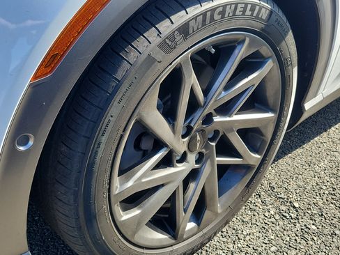 Used 2023 Genesis GV60 Advanced AWD/4WD image 4