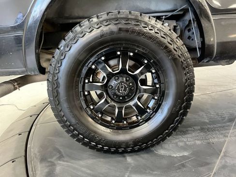 Used 2014 Ford F150 Limited AWD/4WD image 10