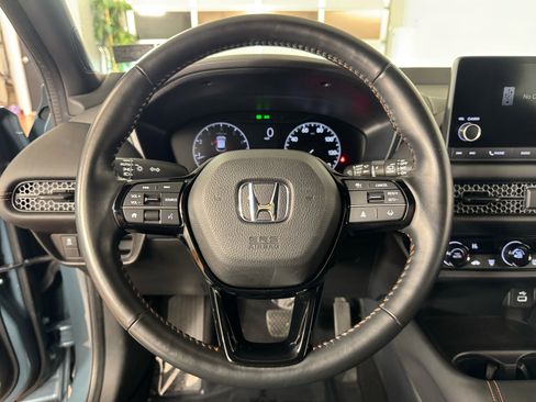 Used 2023 Honda HR-V Sport image 17