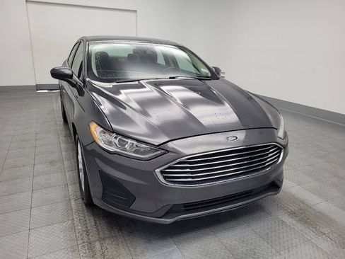 Used 2020 Ford Fusion SE image 14