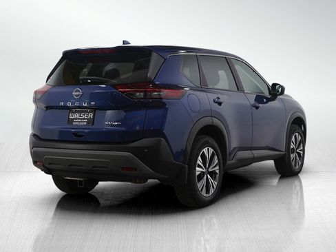 Used 2023 Nissan Rogue SV image 5